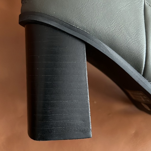 ⭐️DV Dolce Vita DV Dolce Vita Women's Milana Ankle Boot Size 8.5 - Picture 10 of 12